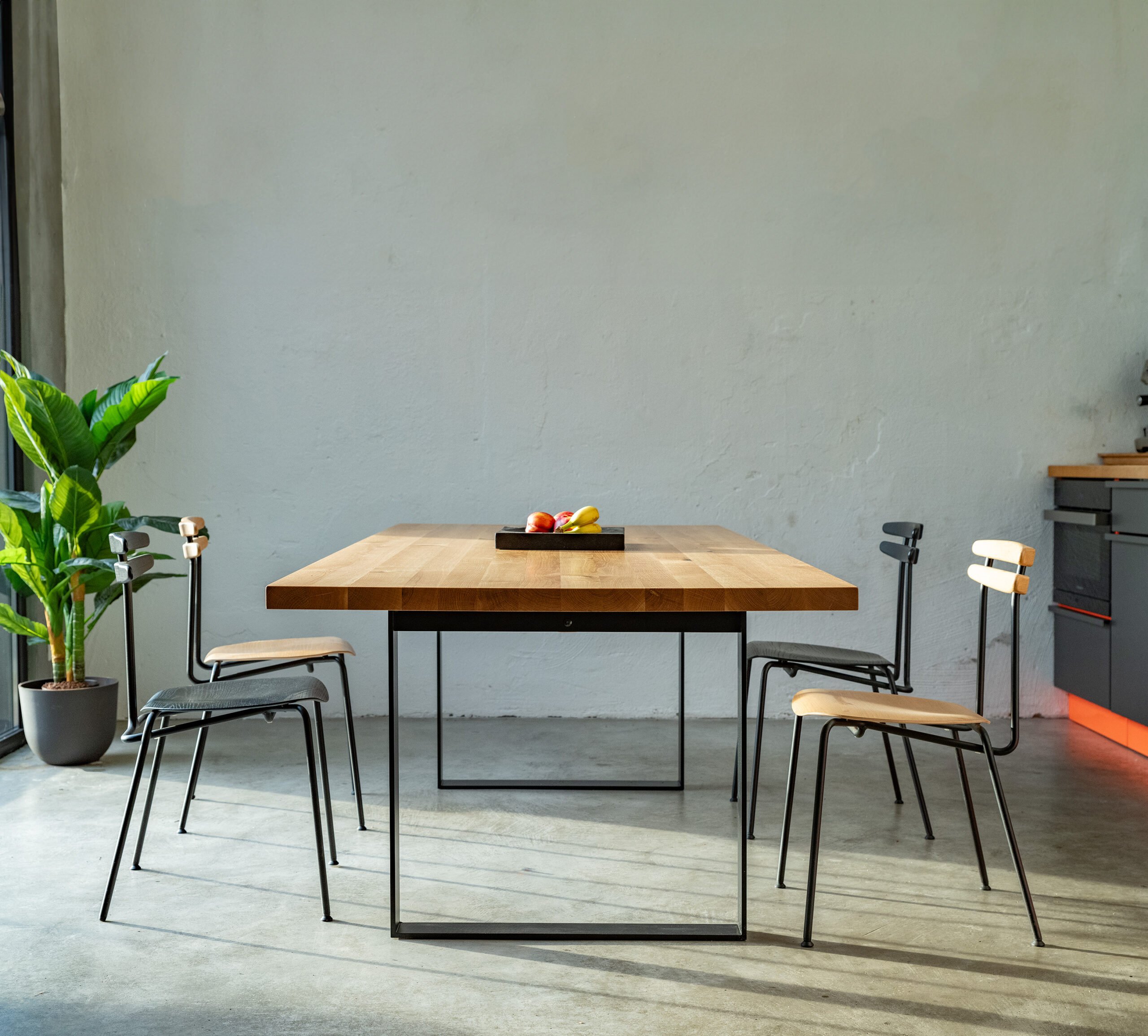 Blake-showroom-mood-warm-1-scaled.jpg