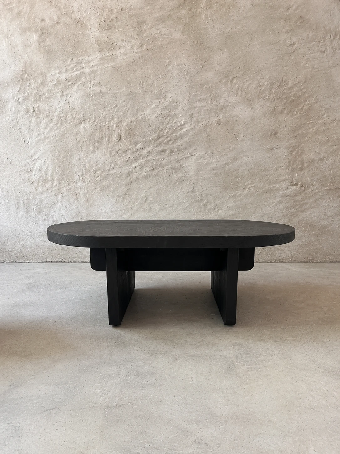 traditional-couchtisch-eiche-gekoehlt-frontal