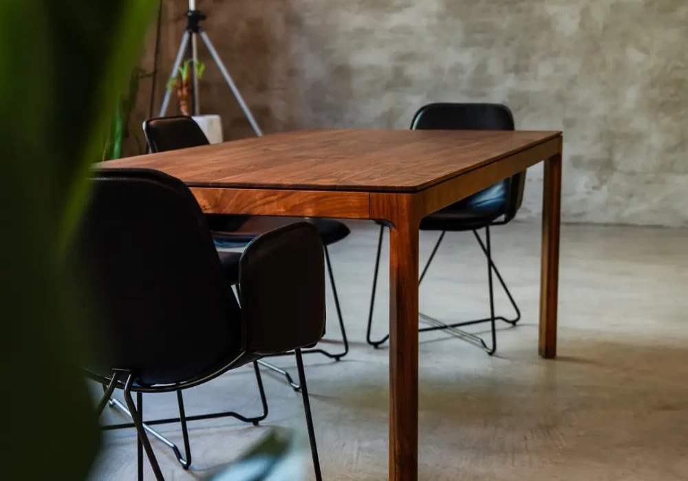 sstisch-noa-nussbaum-nahaufnahme.frontal.2